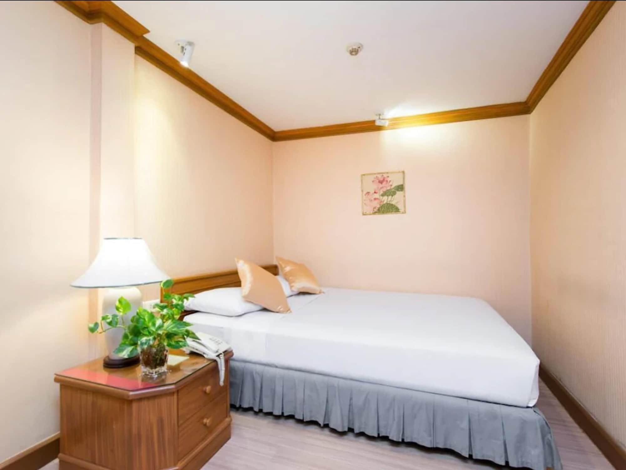Wall Street Inn, Bangkok Kültér fotó