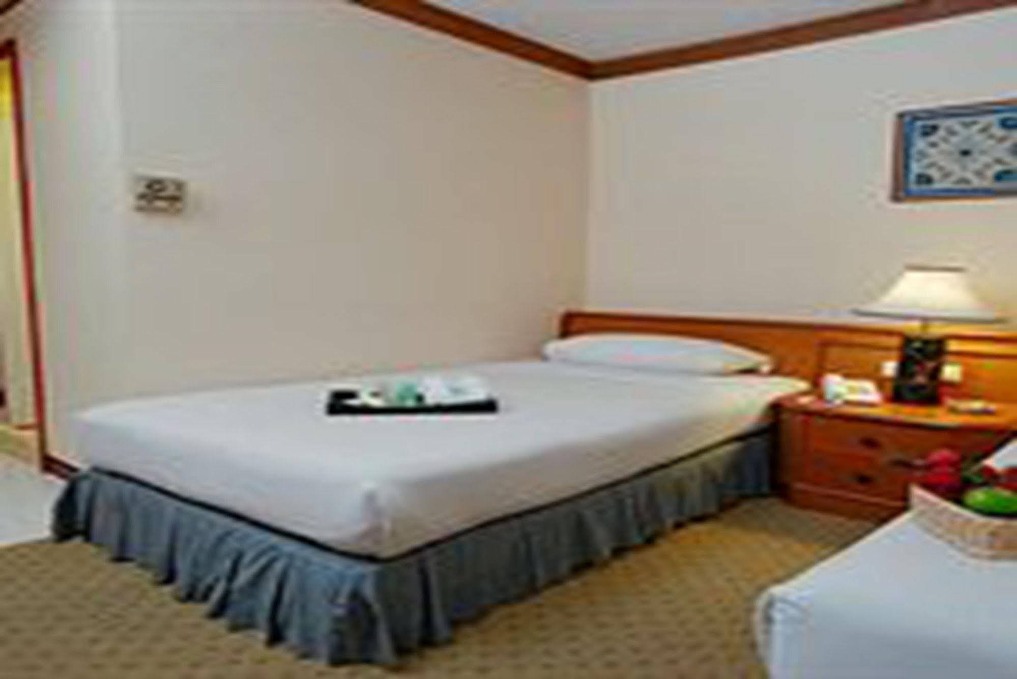 Wall Street Inn, Bangkok Kültér fotó