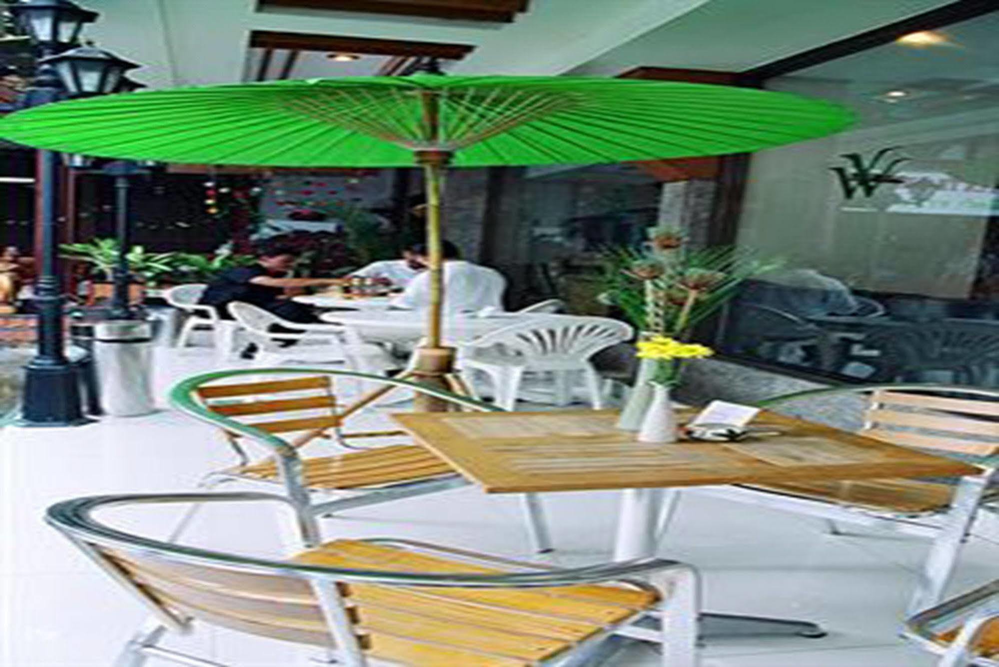 Wall Street Inn, Bangkok Kültér fotó
